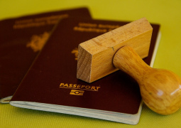 Разрешение на выезд ребенка за границу: нотариальное согласие, доверенность, родитель